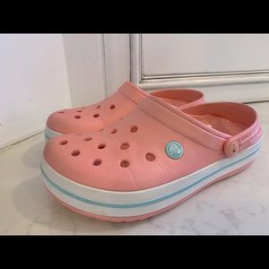 Coral pink teal and white stripe women’s Crocs!